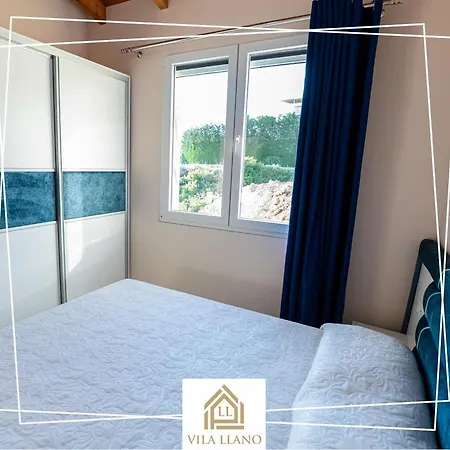 Llano Lodge Vlore